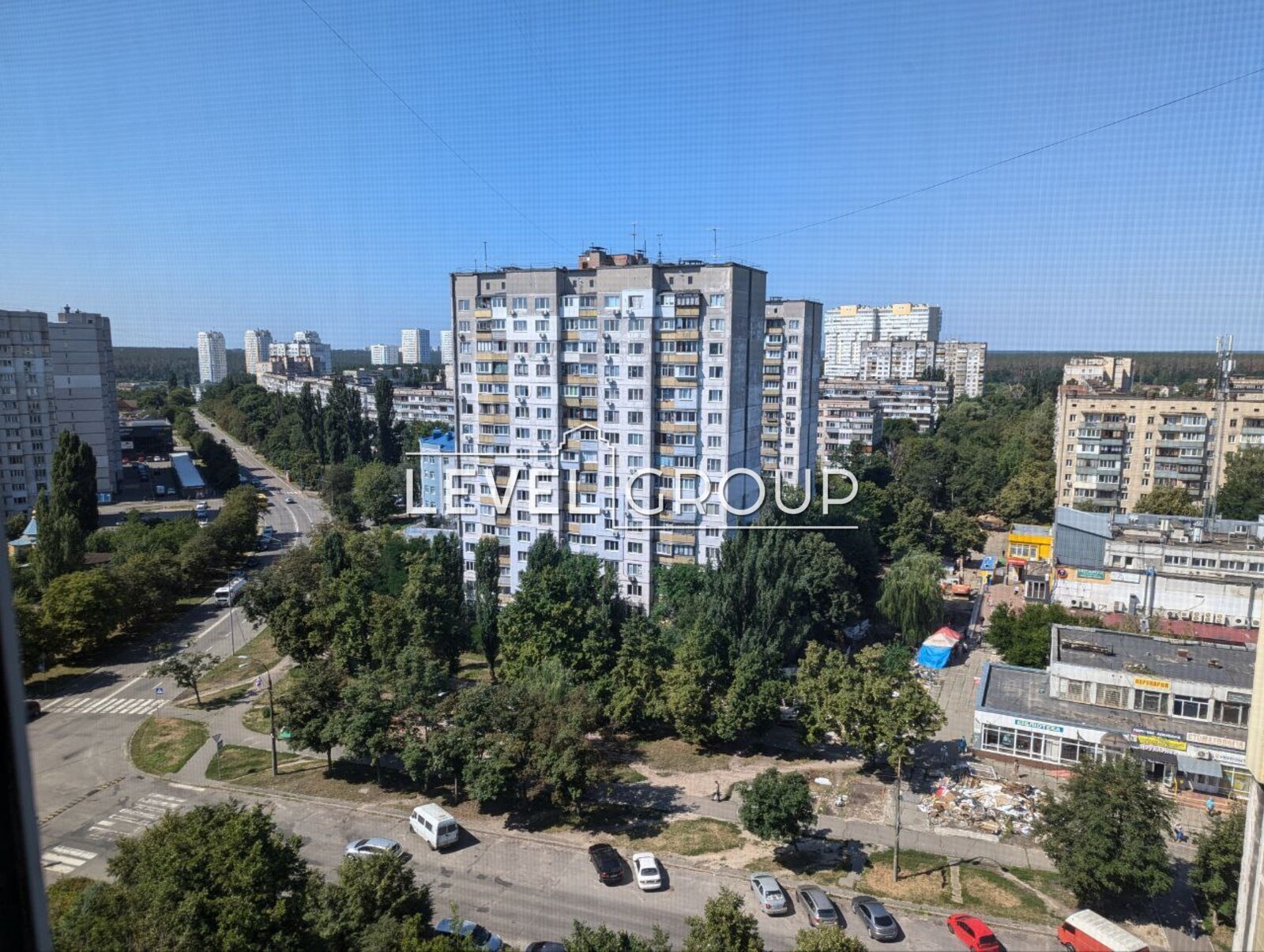 Підлісна вул., 2