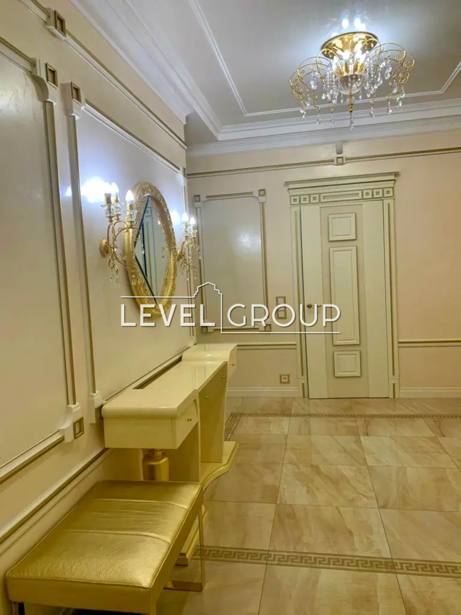 Lesia Ukrainka Blvd., 7B