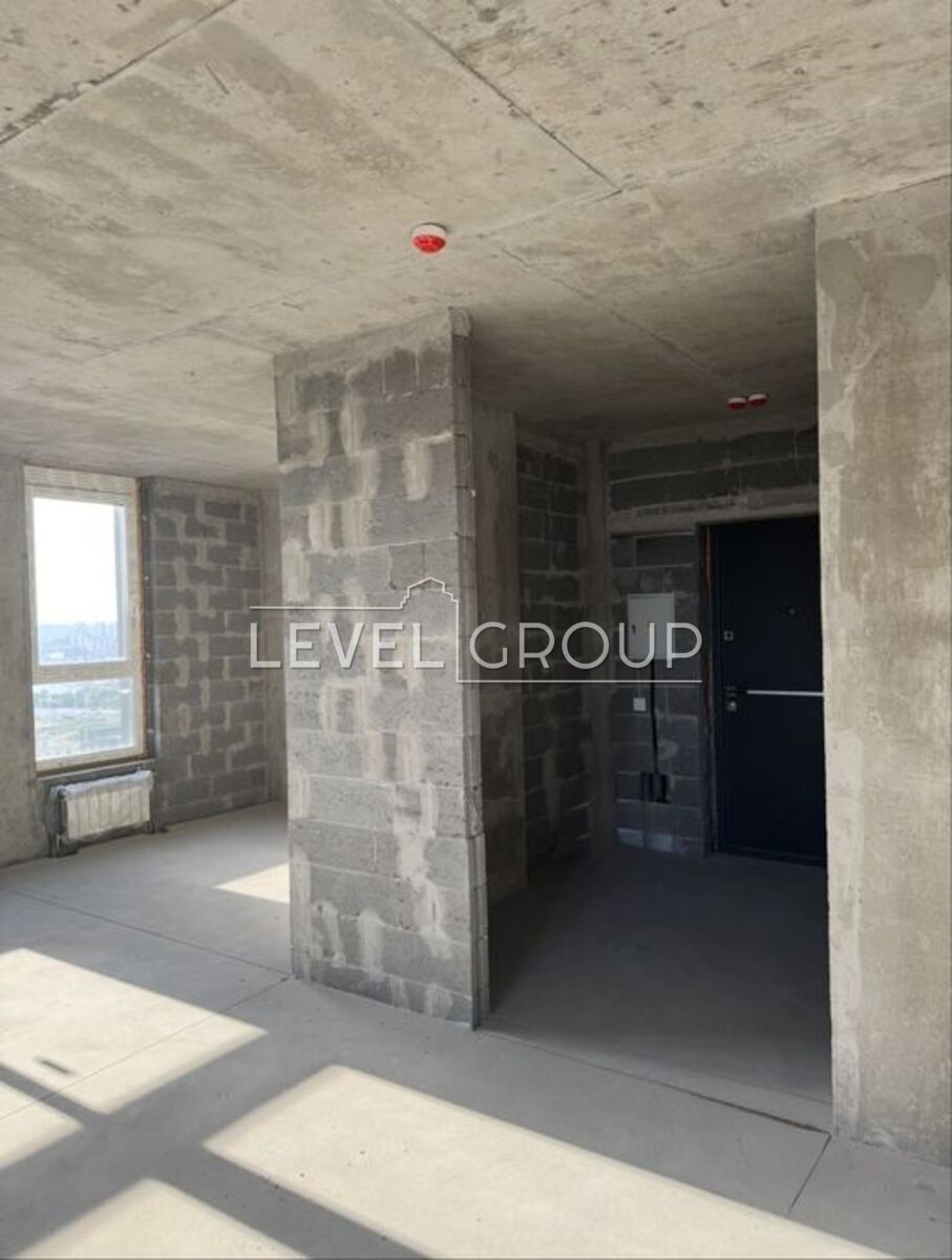 Набережно-Рибальська дорога, 27