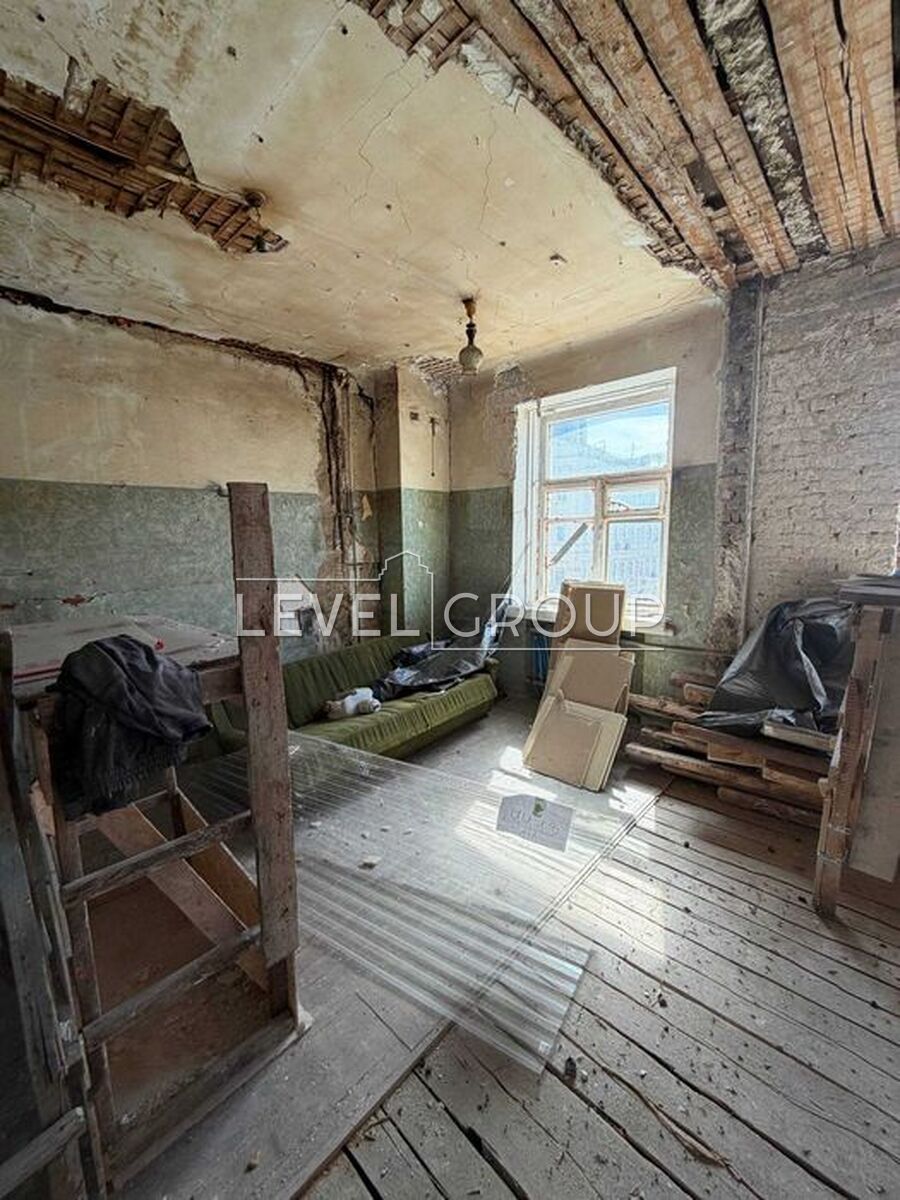 Велика Васильківська вул. (Червоноармійська), 12
