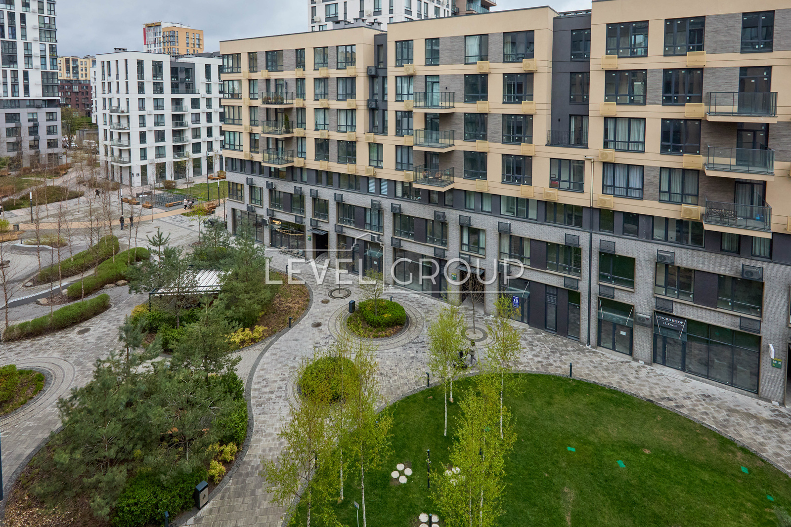 Салютна вул., 2к19