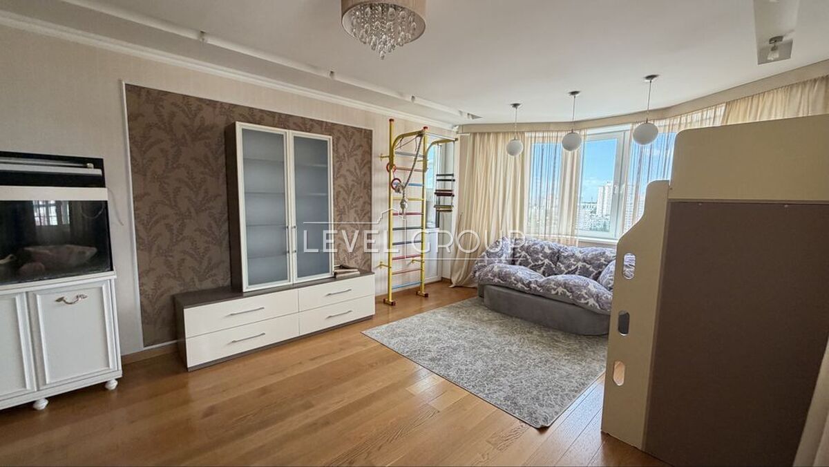 Миколи Голего вул. (Лебедєва-Кумача), 7в