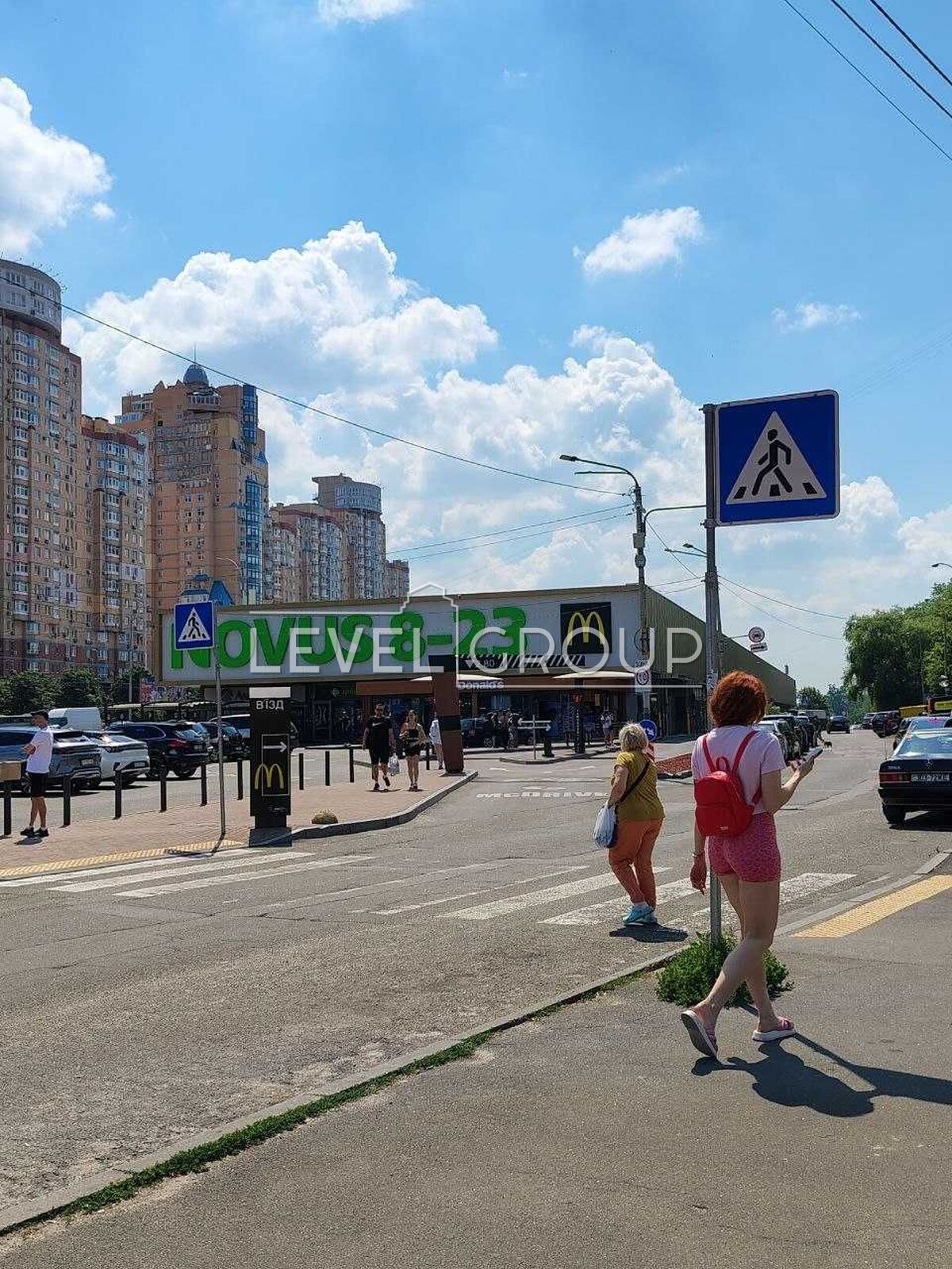 Academician Efremov St. (Komandarma Uborevicha), 3