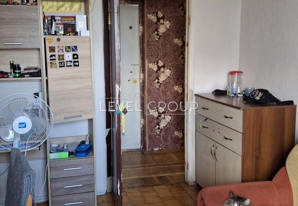 Степана Олійника вул., 8
