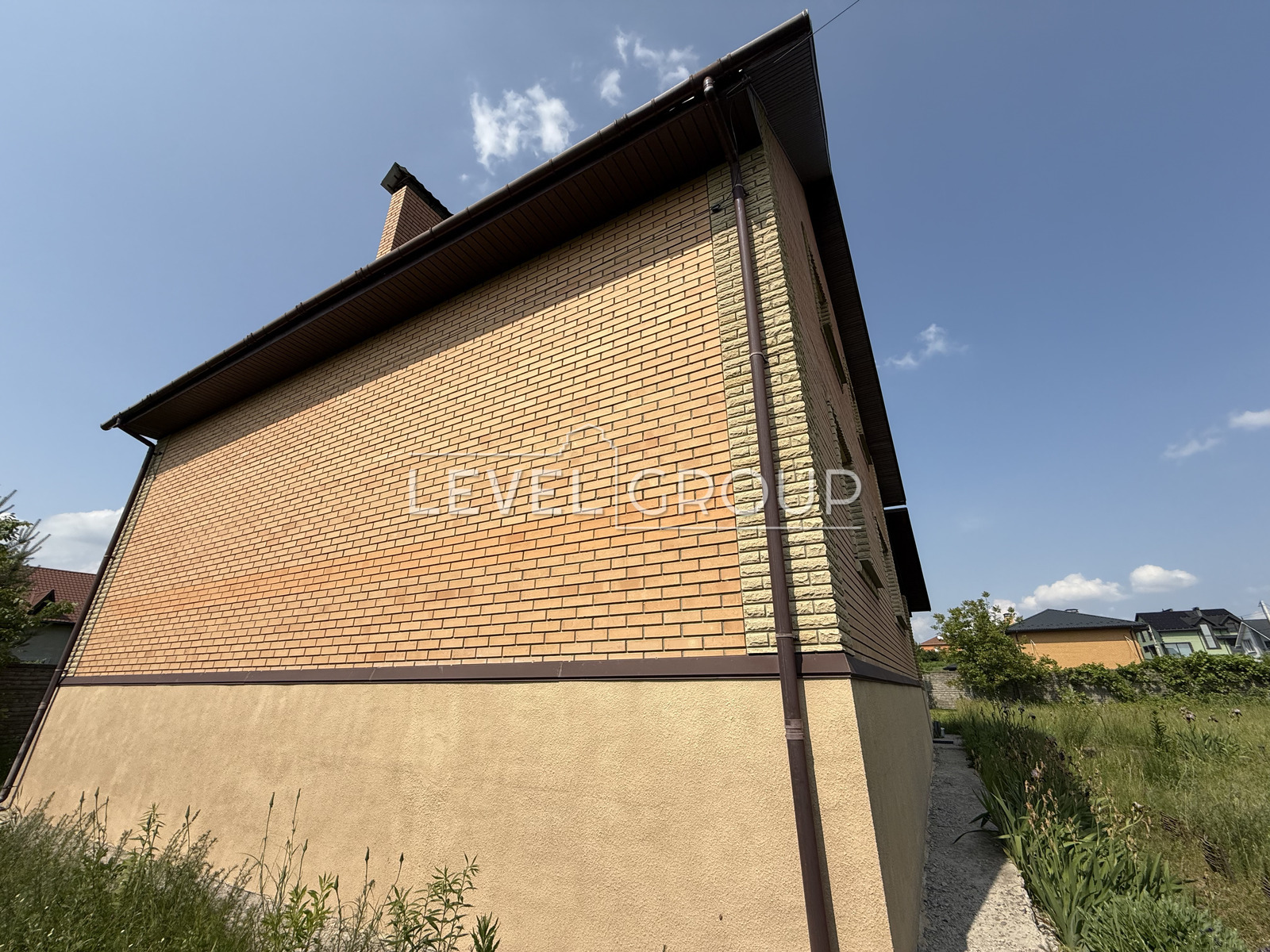 Миколаївська, 37