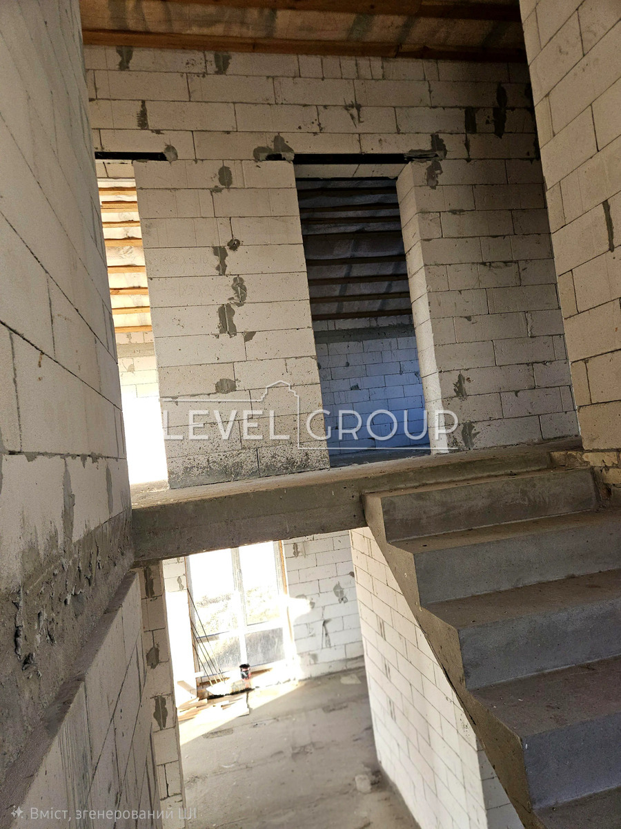 Видова вул., 1