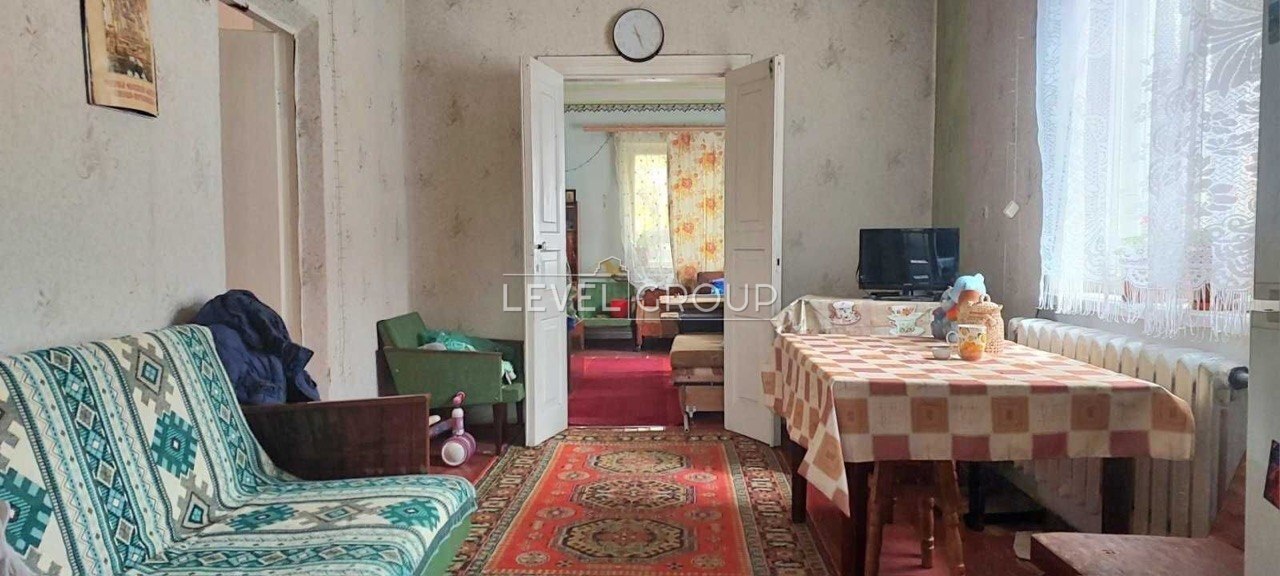 Kyiv, 21