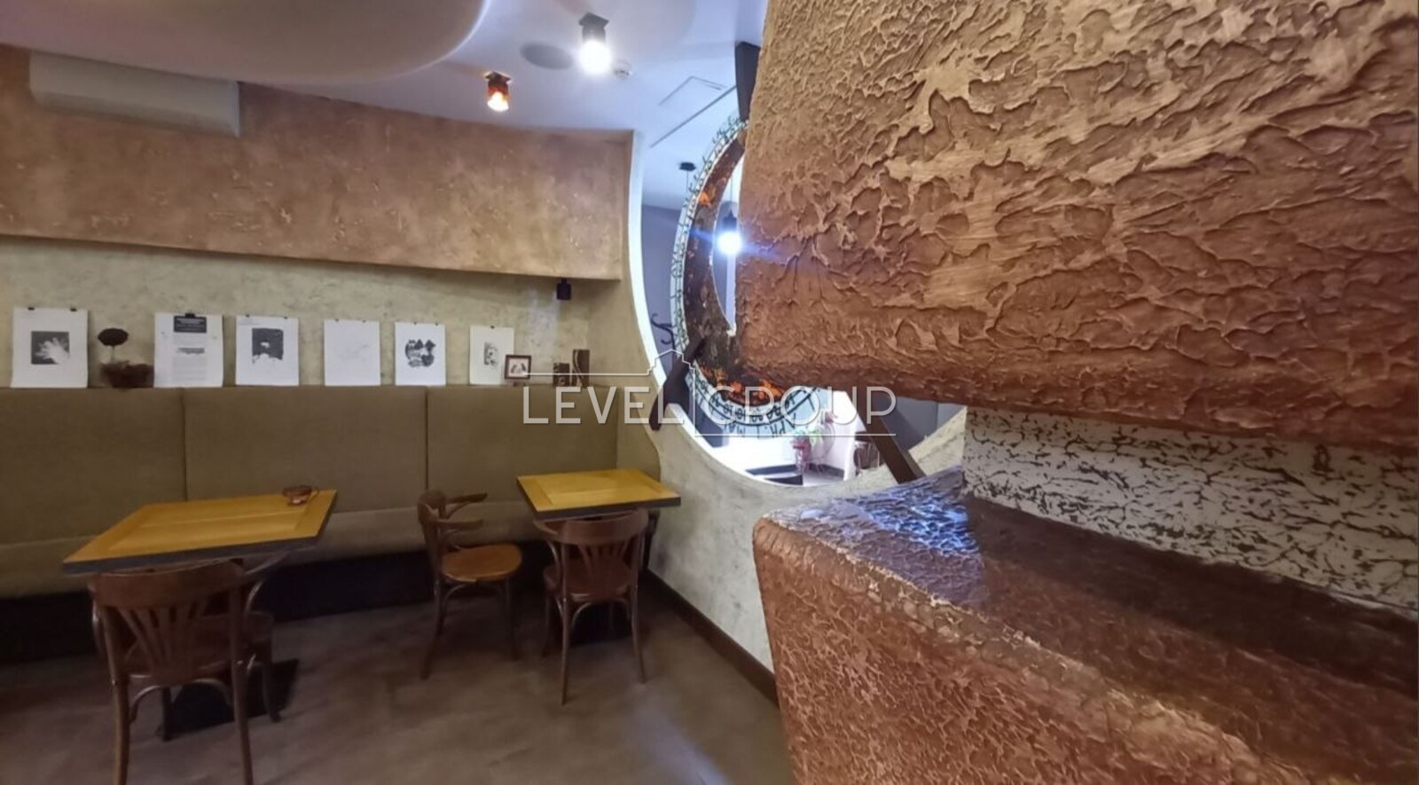 Раїси Окіпної вул., 10а