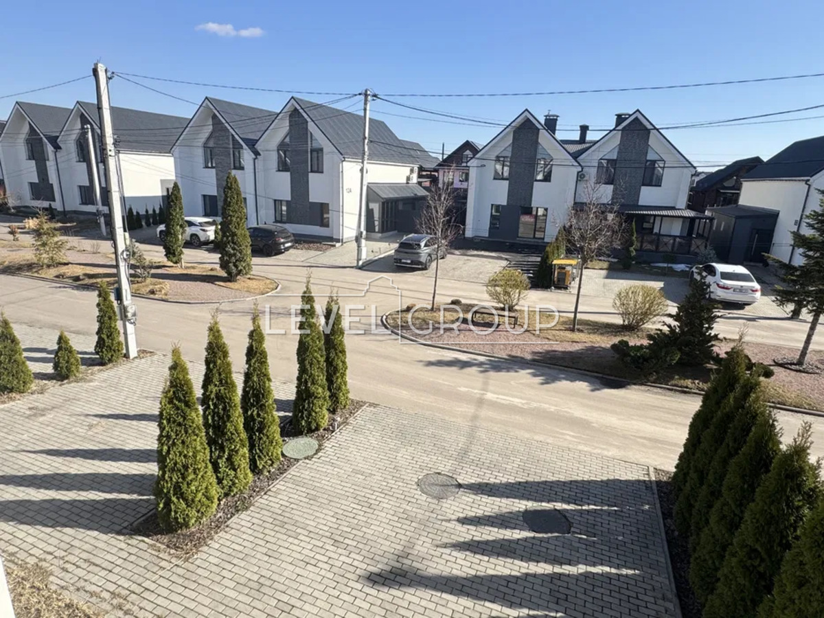 Щаслива вул., 9Б