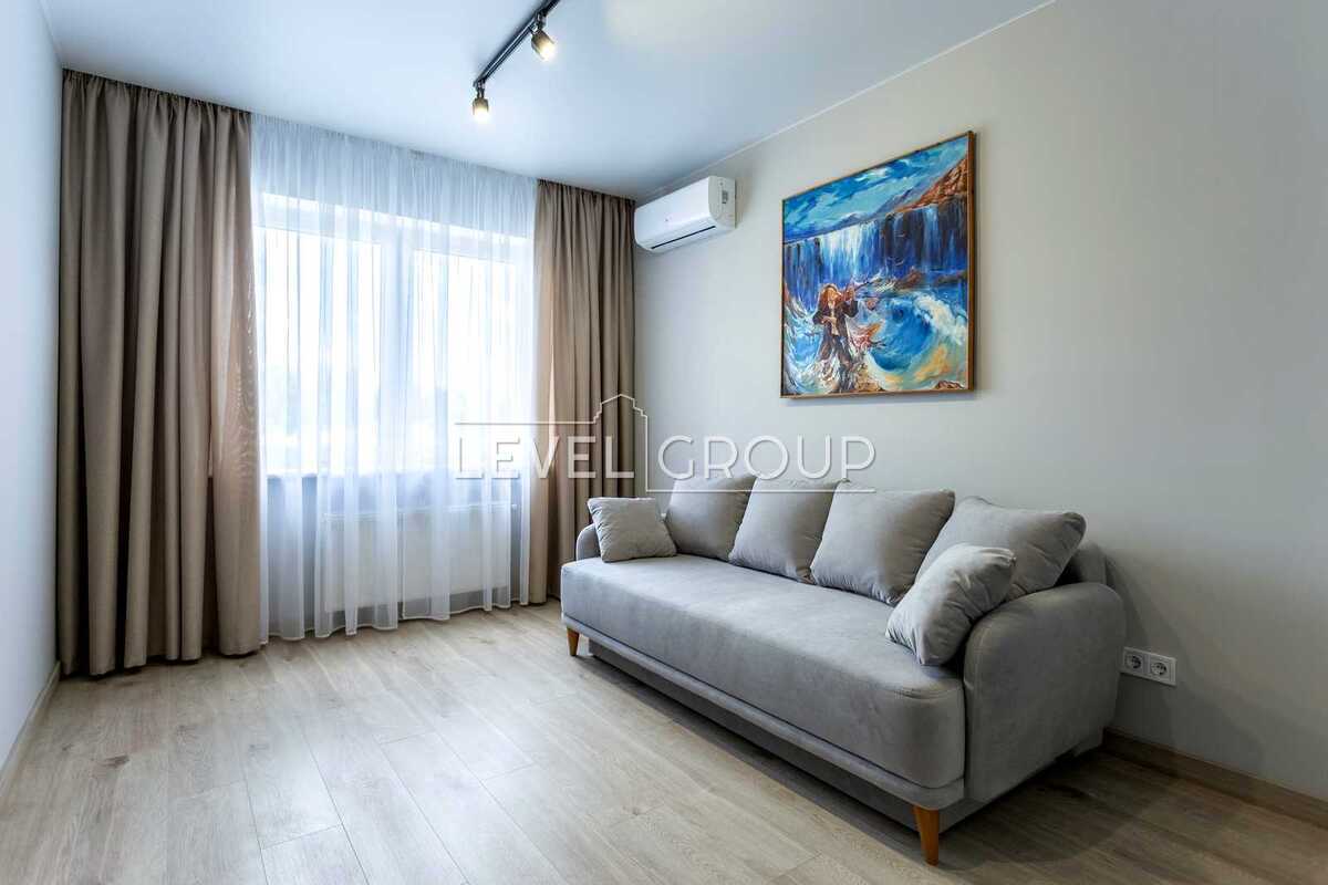 Novopolyova St., 2