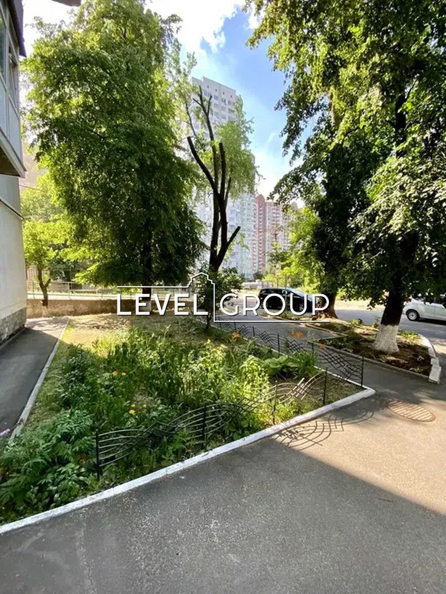 Feodosiyskaya, 4
