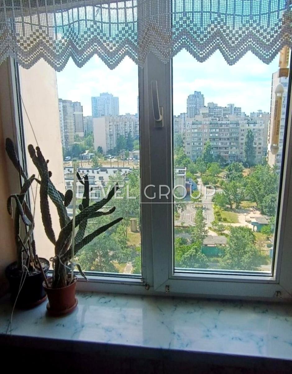 Миколи Закревського вул., 89