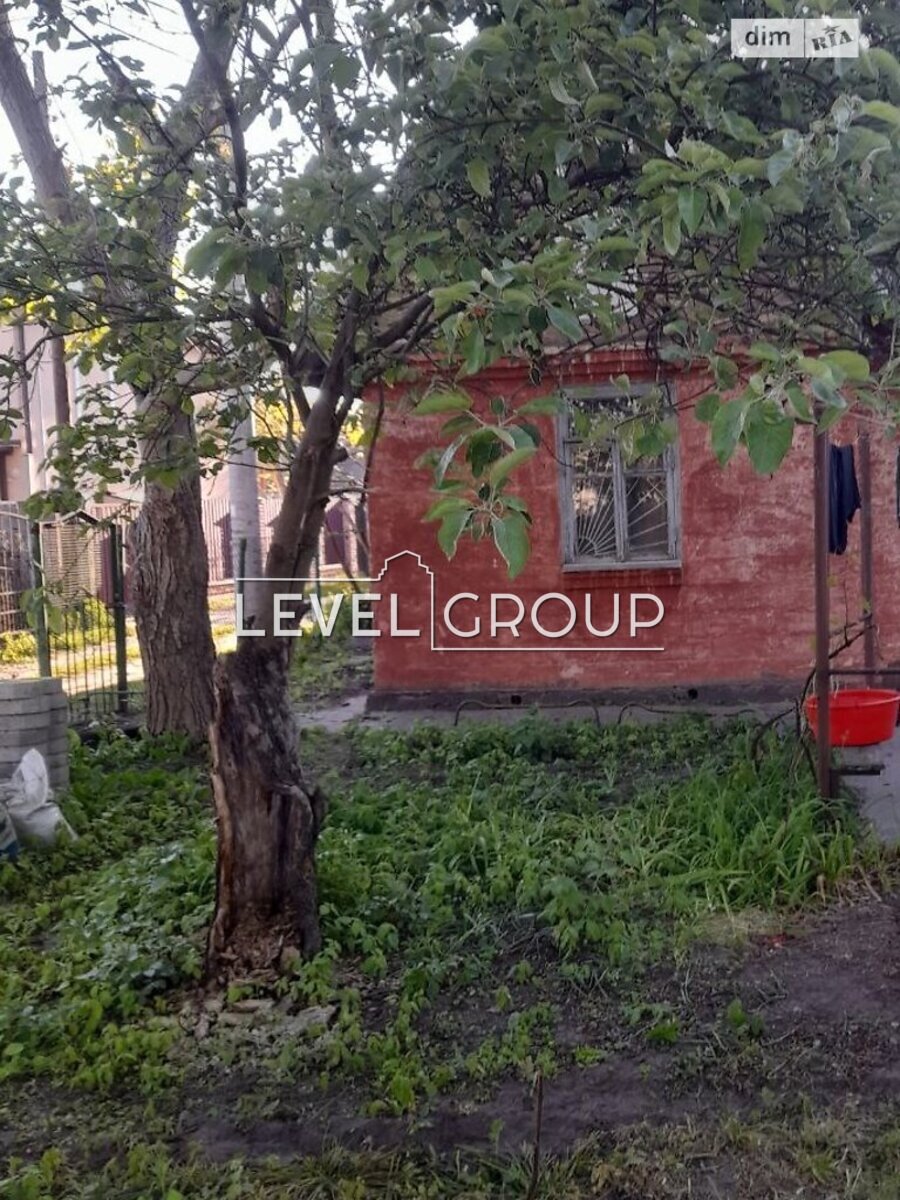 Синьоозерна вул., 18