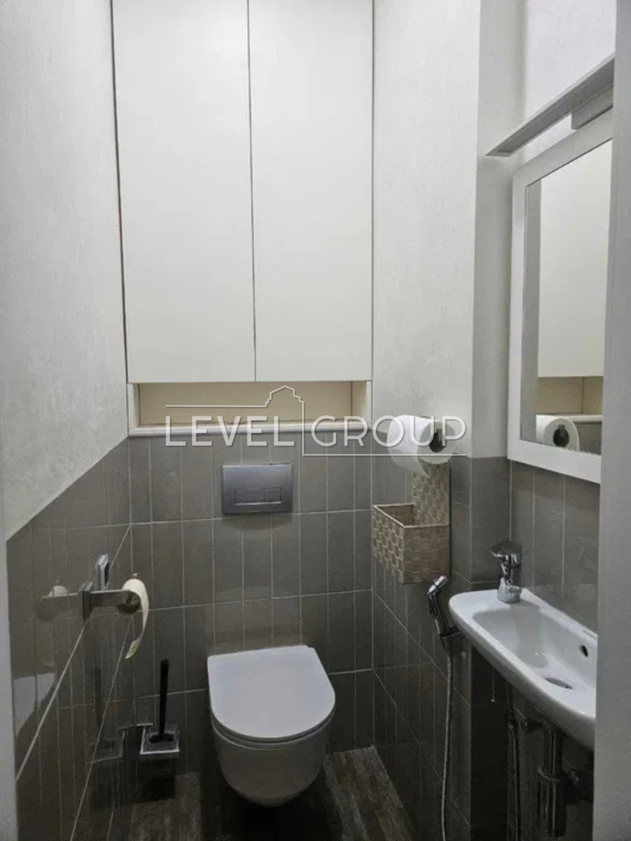 Kyrylo-Mefodiyevska St., 2