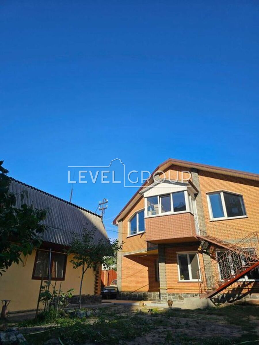 October 14th Avenue, 12/1