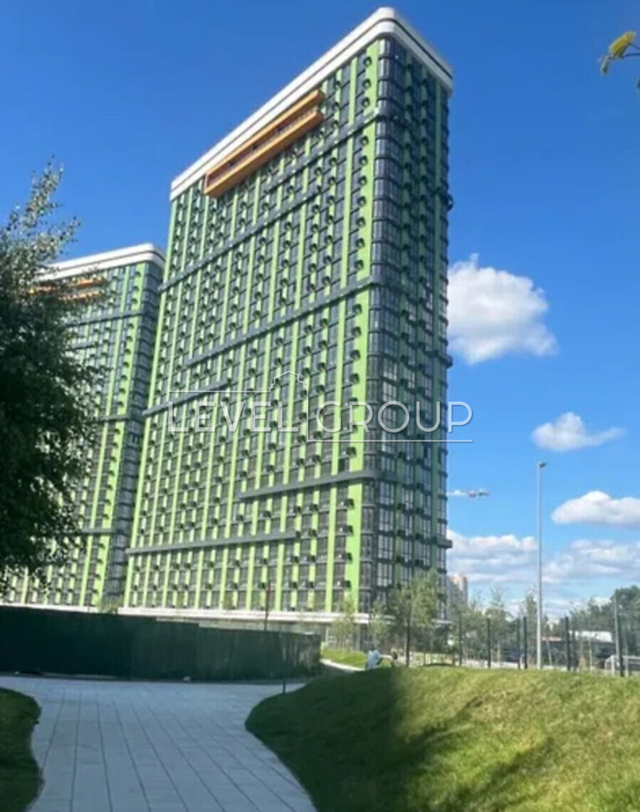 Причальна вул., 12