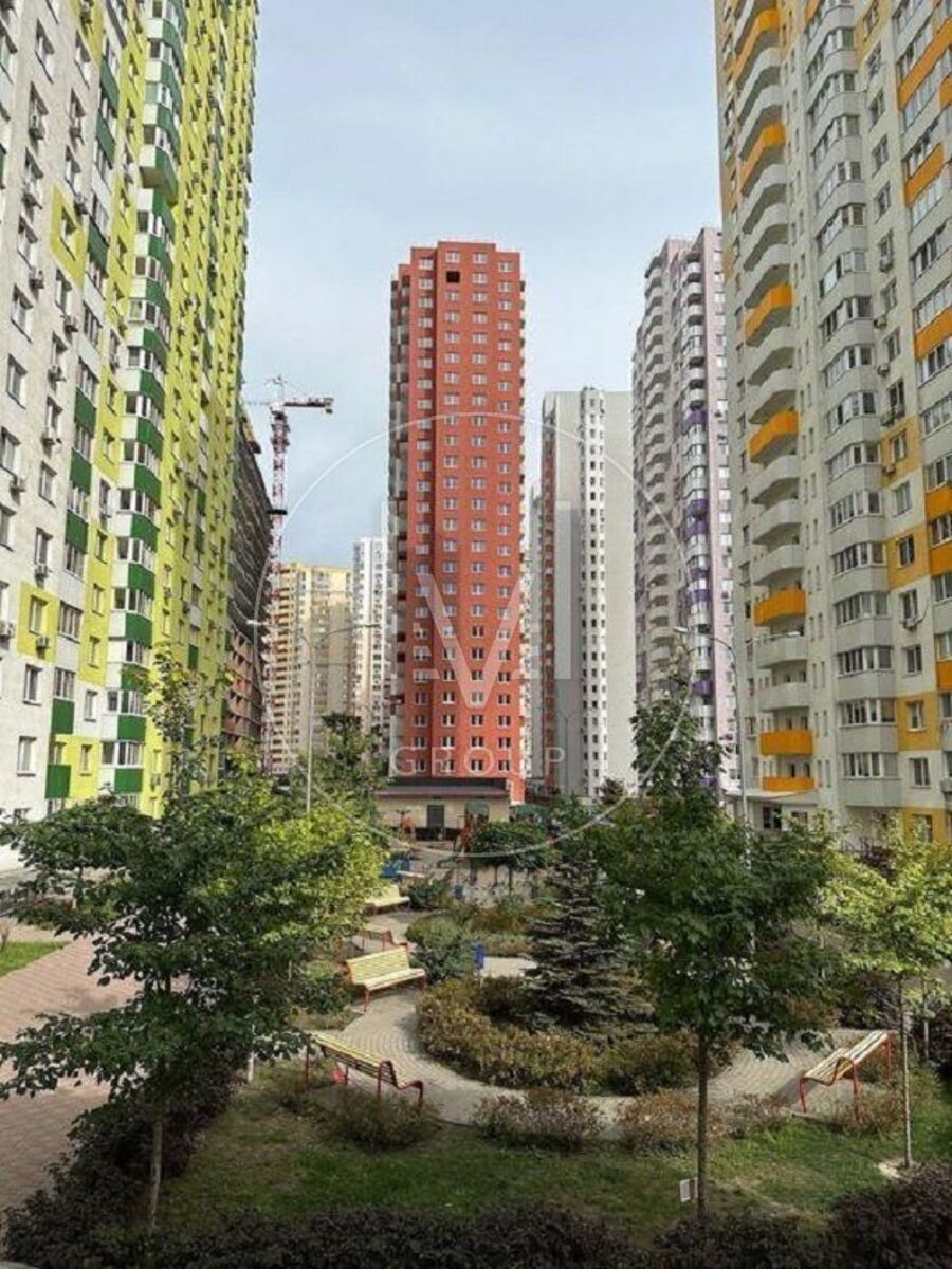Юлії Здановської вул. (Михайла Ломоносова), 36а