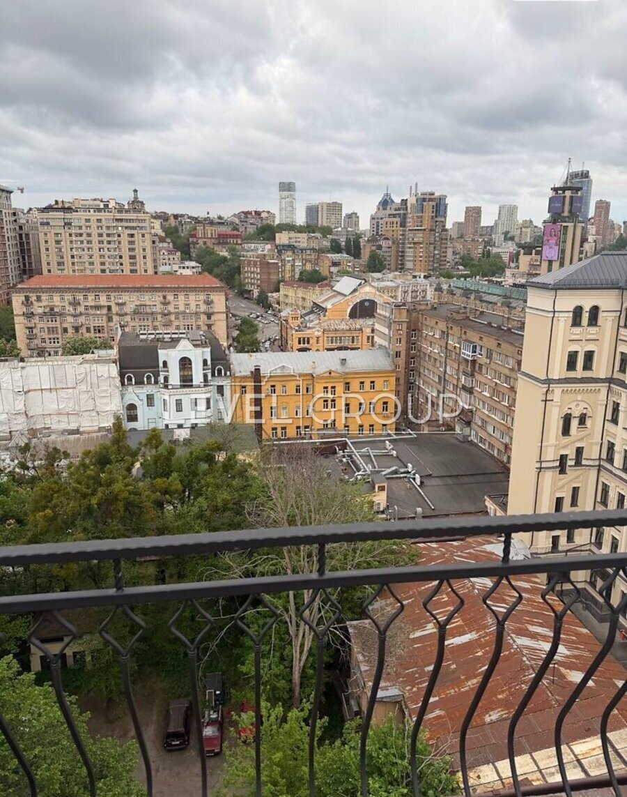 Євгена Чикаленка вул. (Пушкінська), 23б