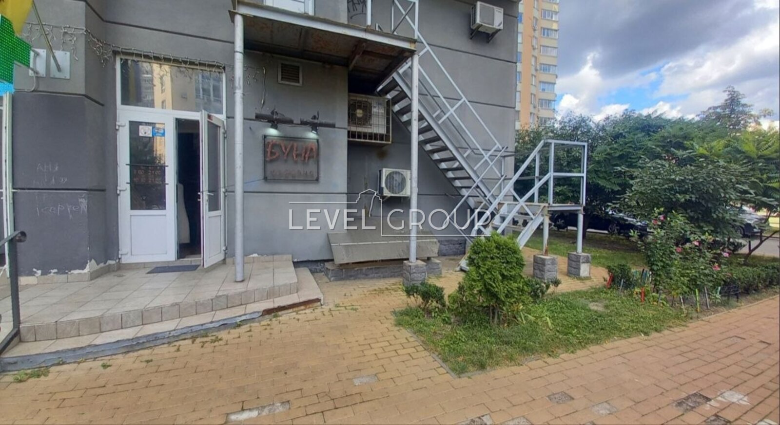 Раїси Окіпної вул., 10а