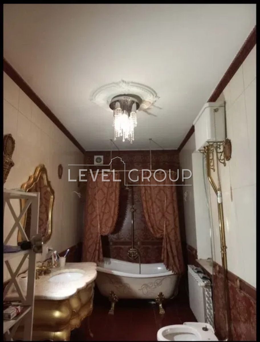 Вартових Неба вул.