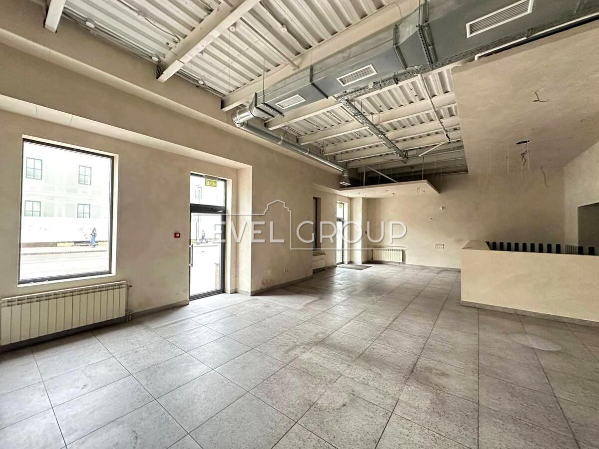 Петра Сагайдачного вул., 36