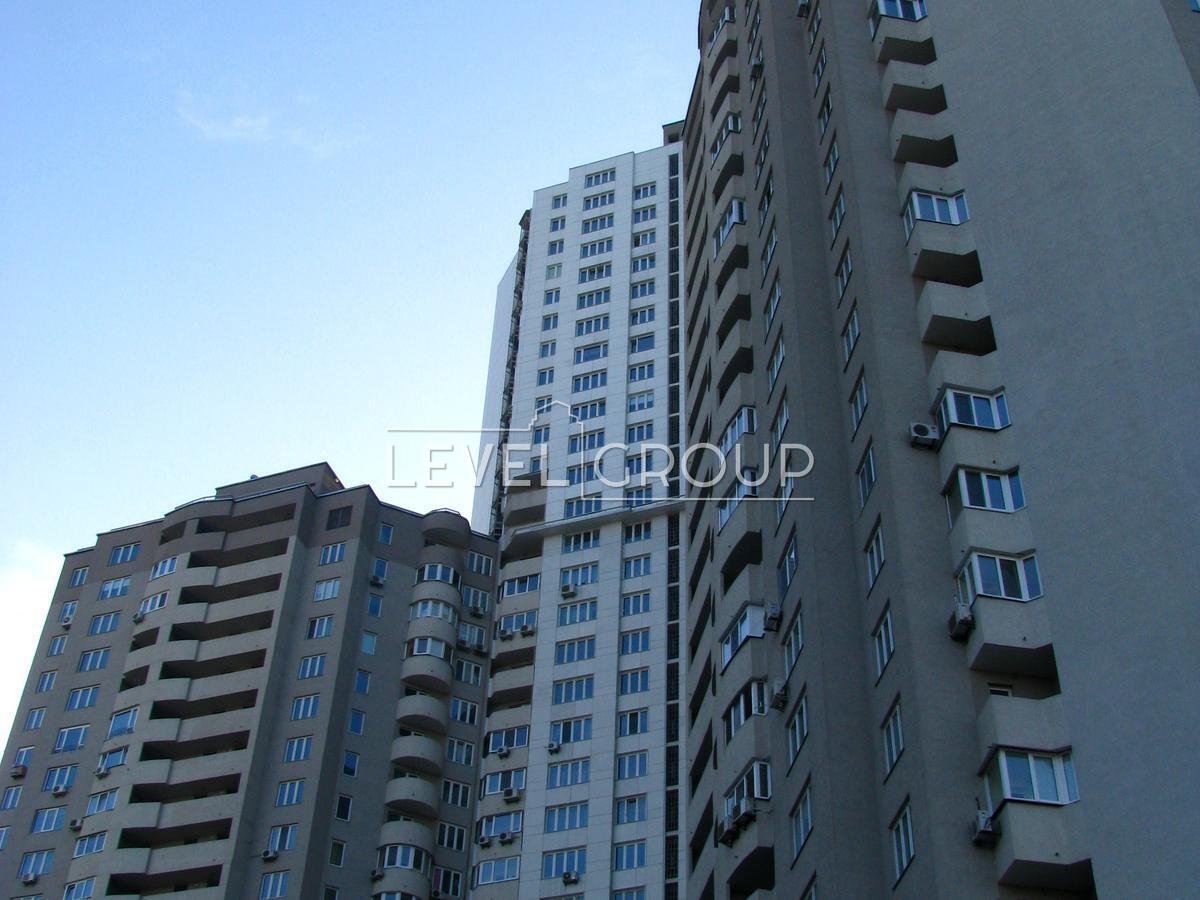 Княжий Затон вул., 21