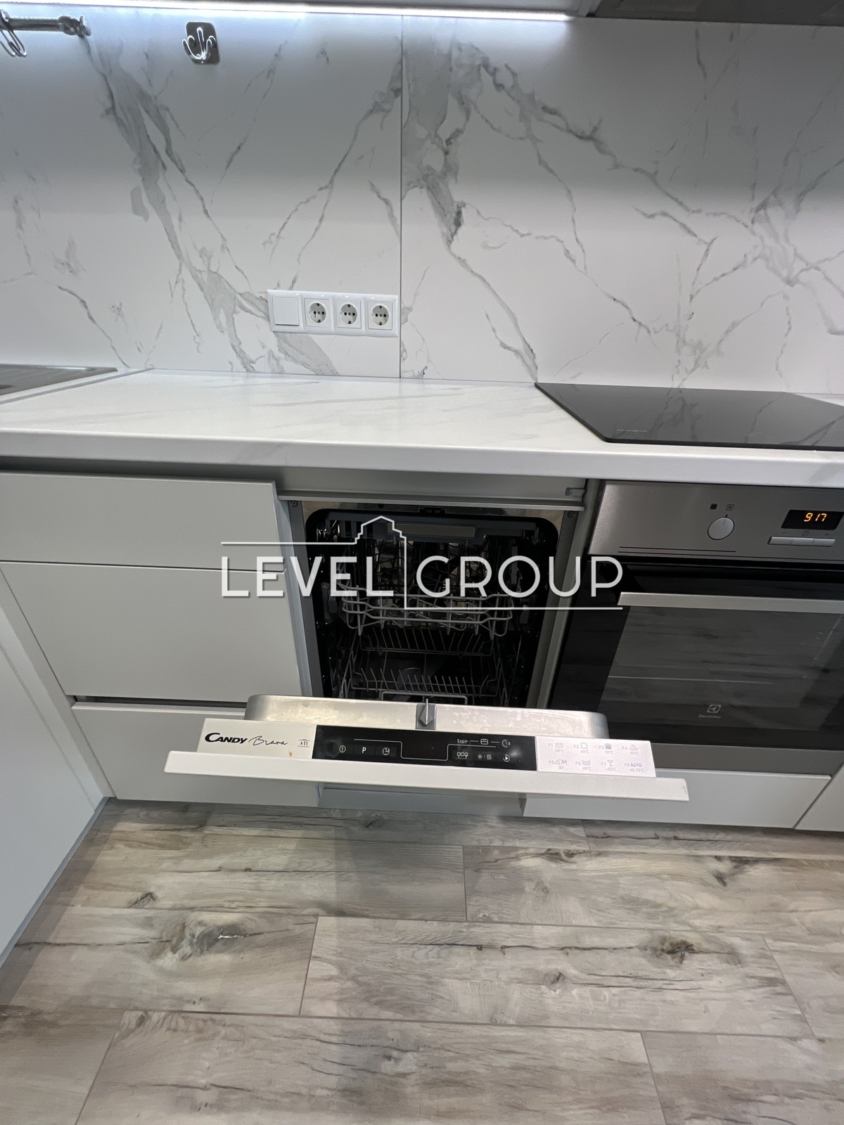 Микільсько-Слобідська вул., 10