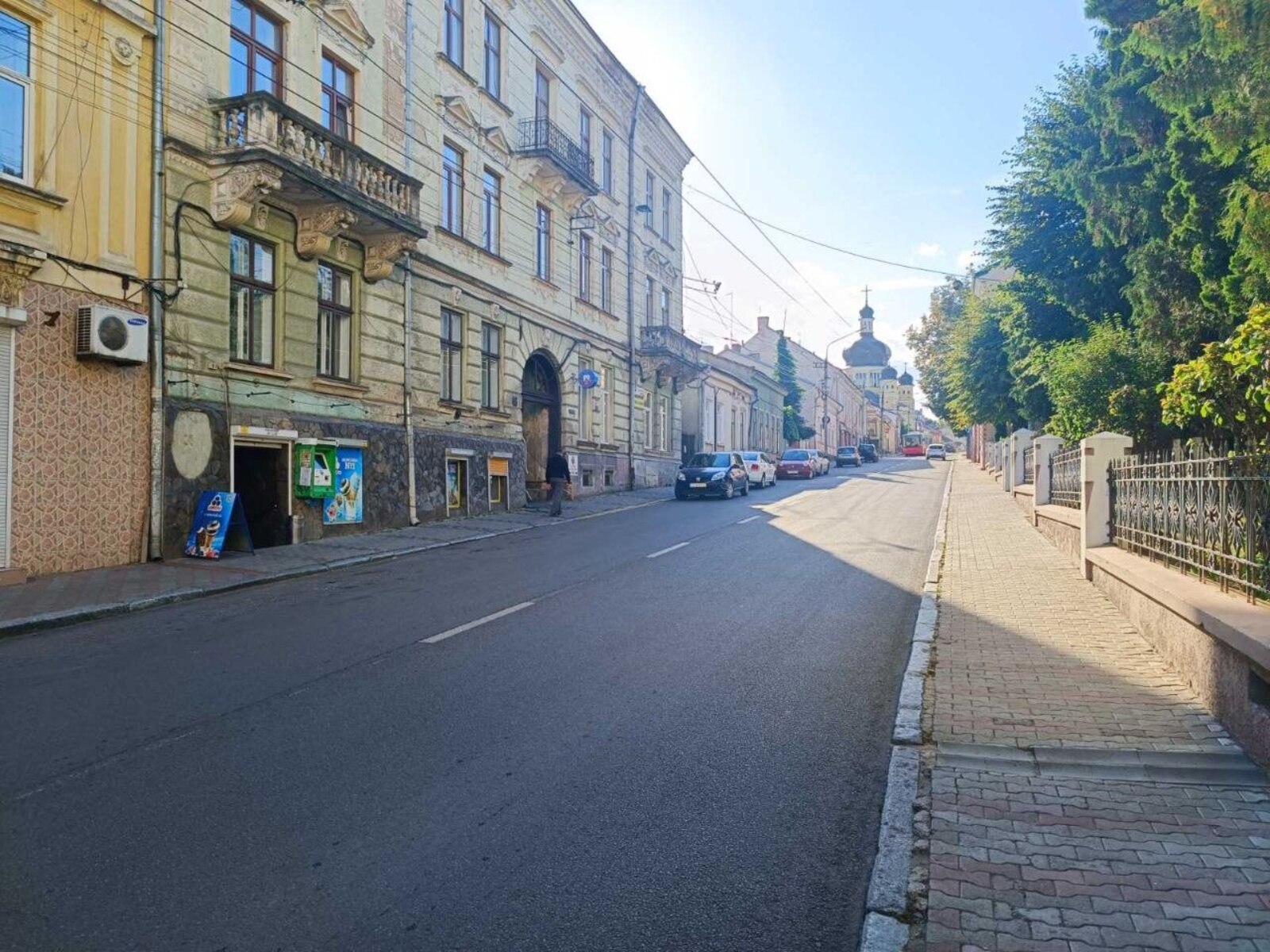 Руська, 10