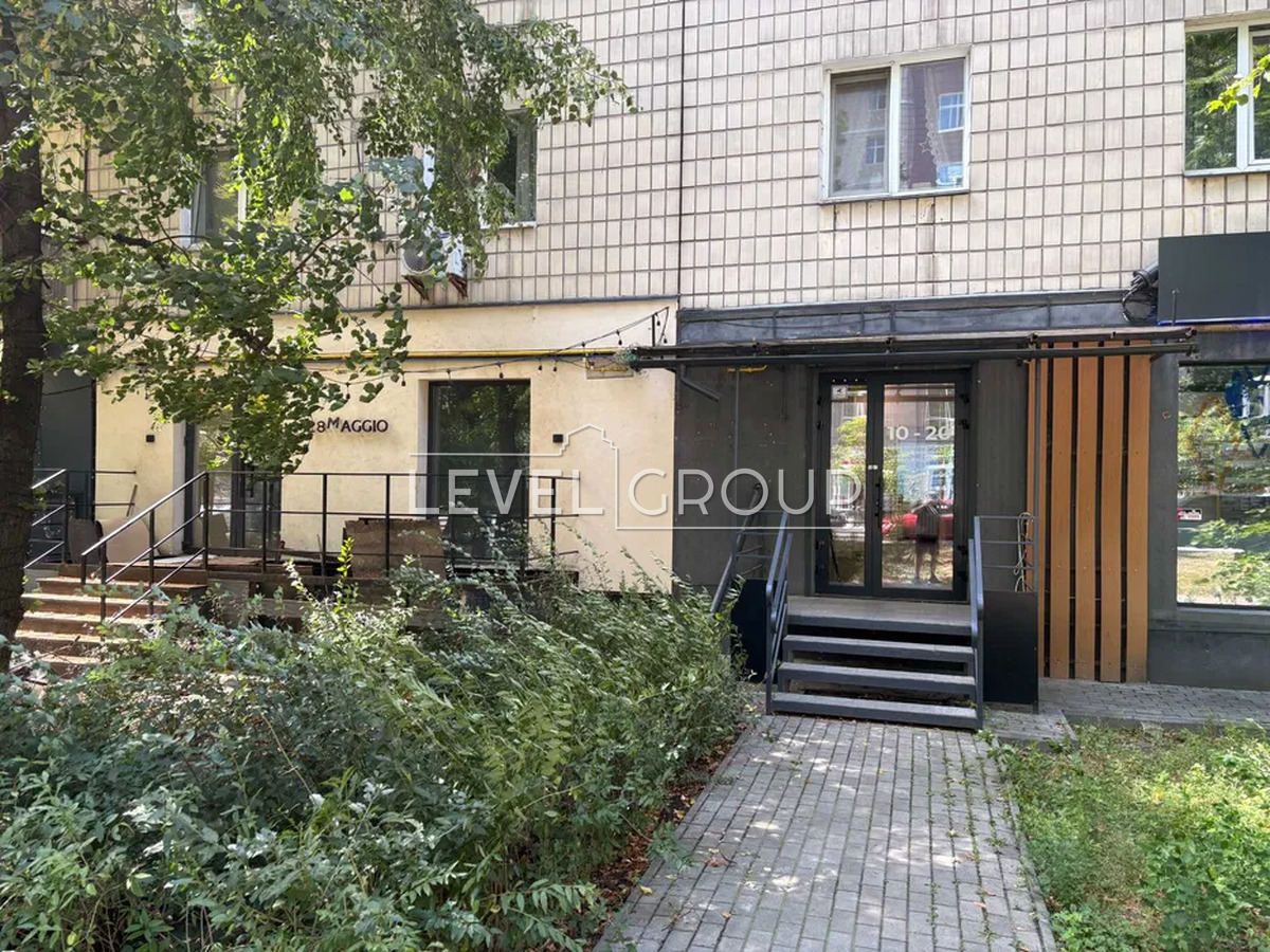 Василя Тютюнника вул. (Анрі Барбюса), 56