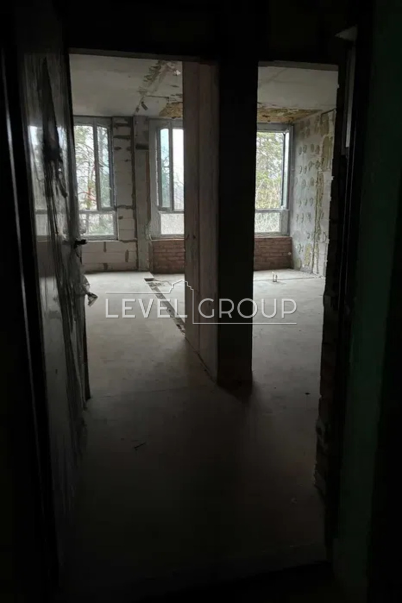 Квітки Цісик вул. (Гамарника), 32