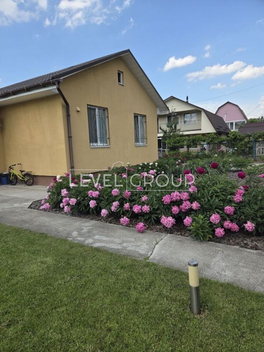 1 лінія вул., 909