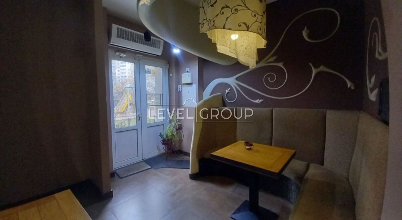 Раїси Окіпної вул., 10а