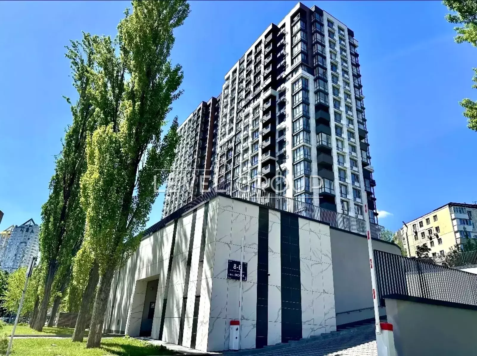 Мокра вул. (Кудряшова), 8