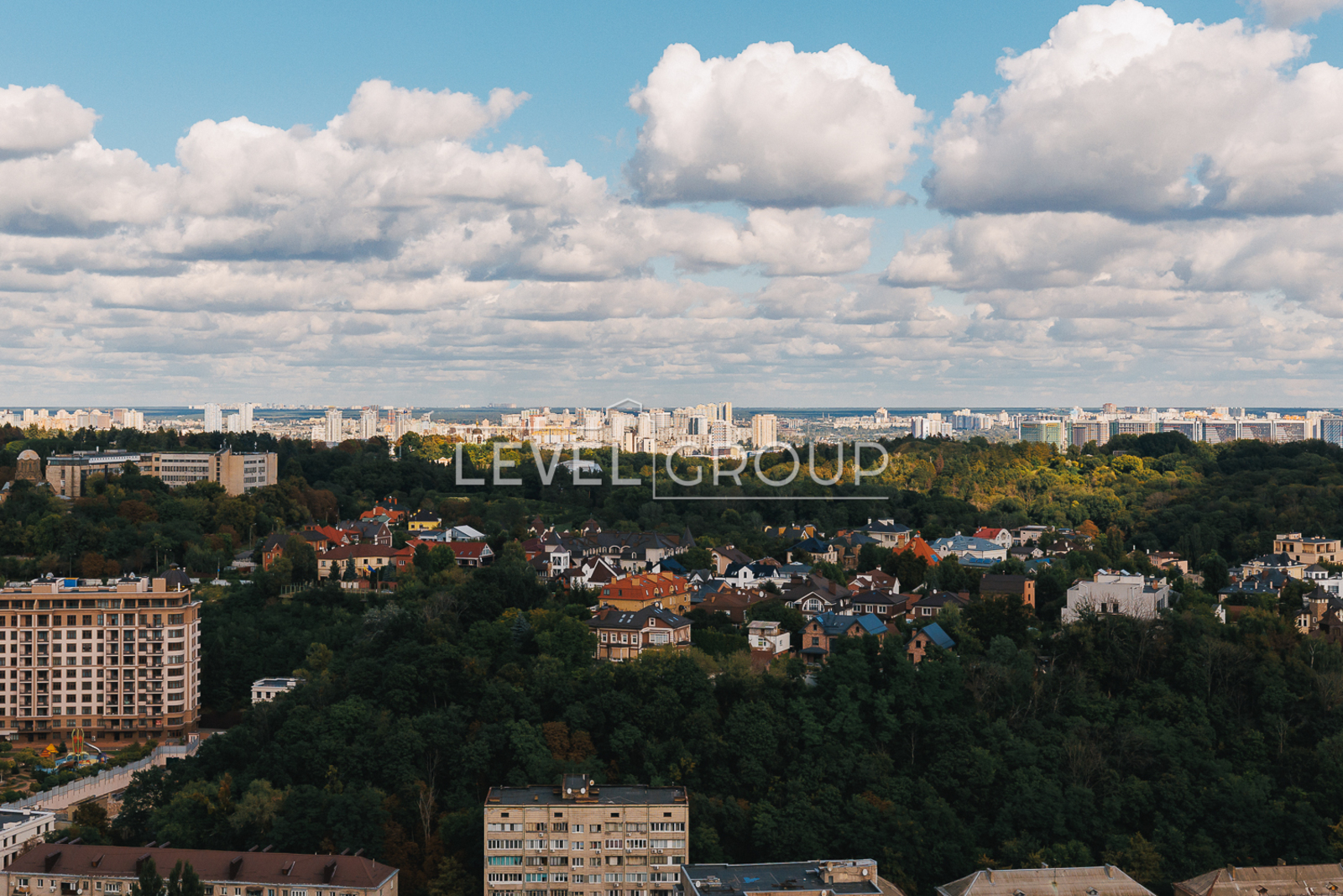 Андрія Верхогляда вул. (Михайла Драгомірова), 11