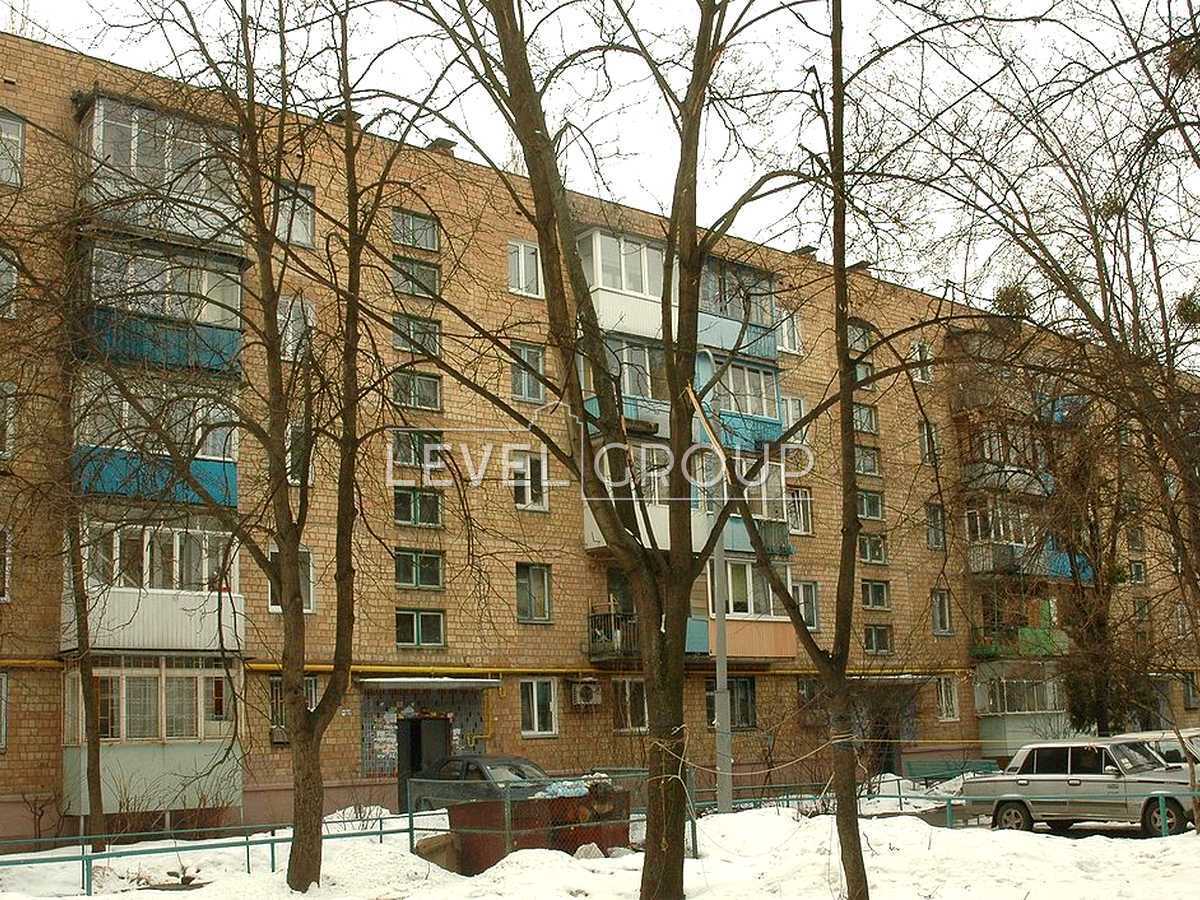 Lesya Kurbasa Ave., 18g