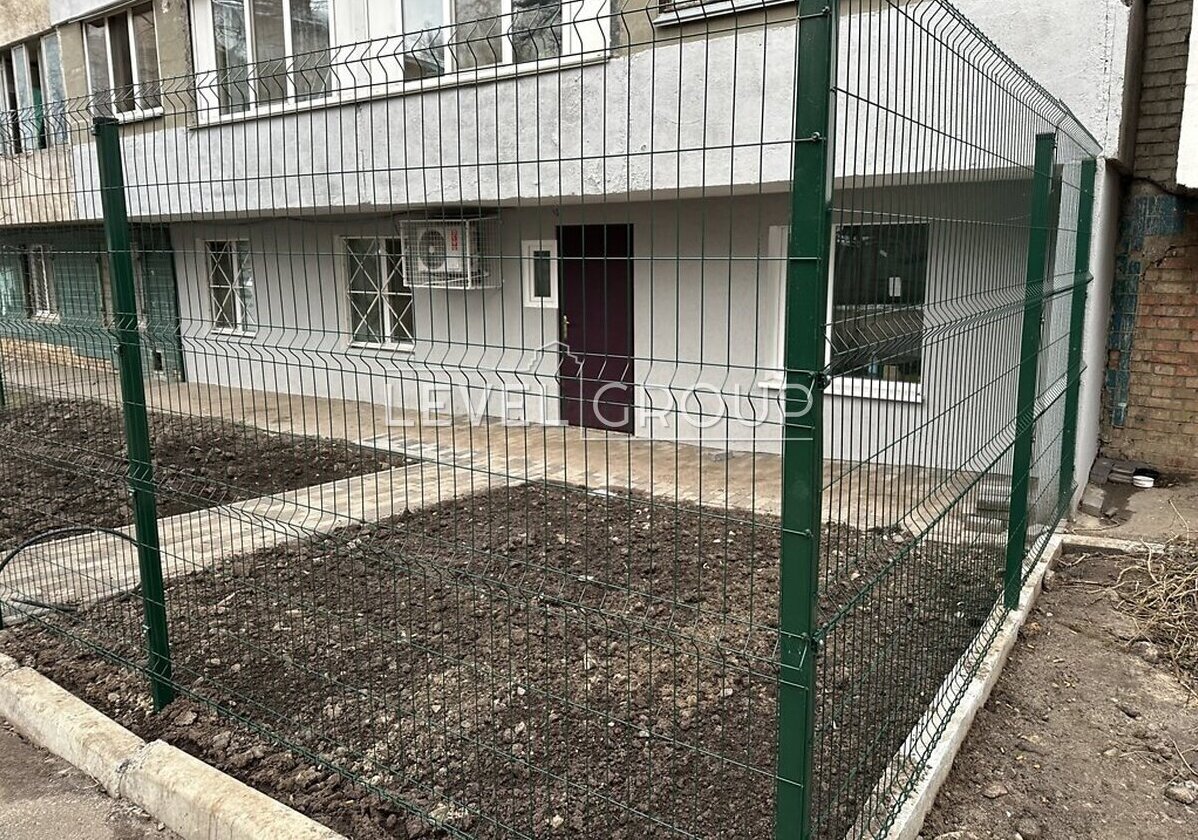 Вавілових вул., 13а