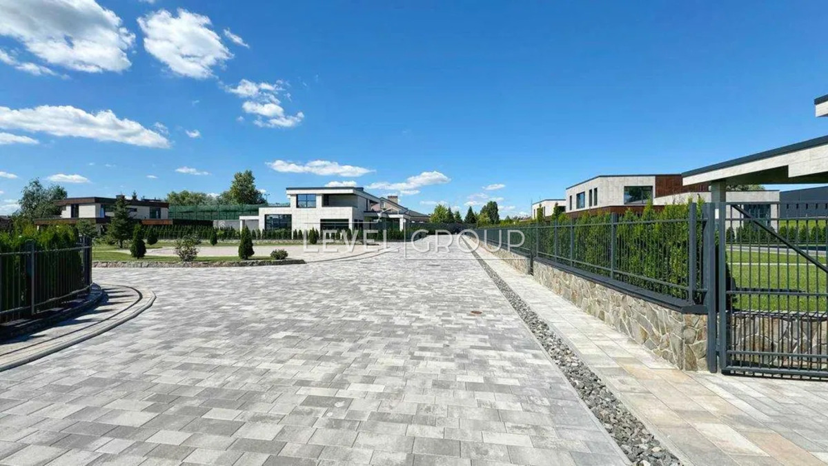 Starokyivska St., 123