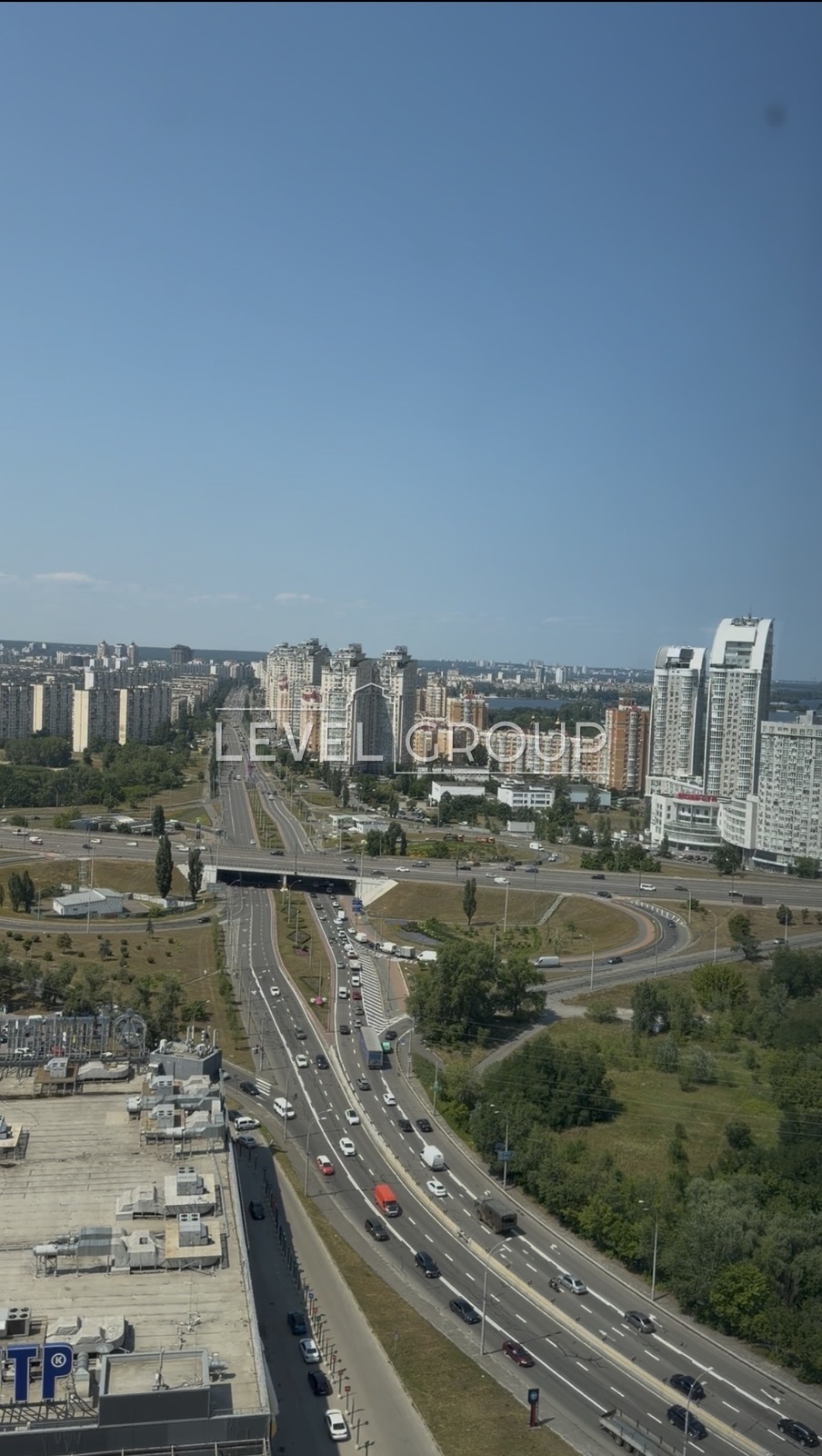 Stepana Bandera Ave. (Moskovskiy), 30