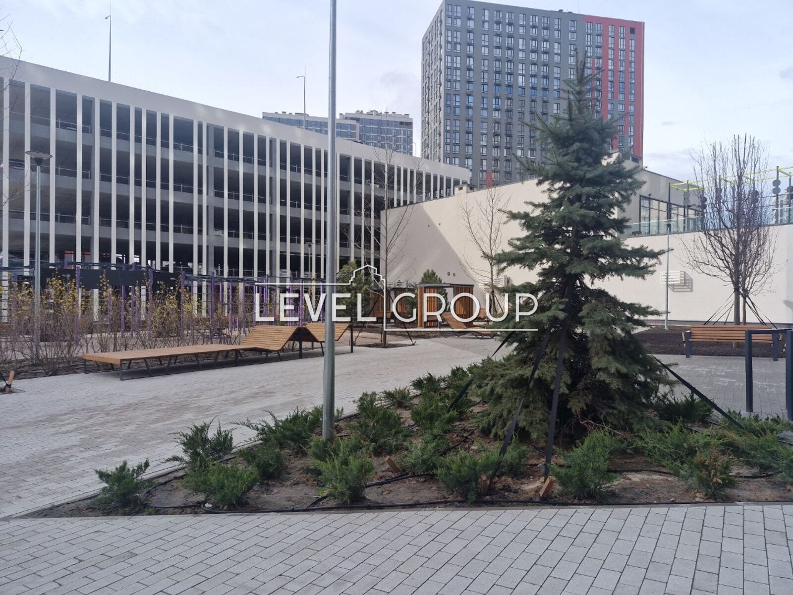 Всеволода Змієнка вул., 15/23