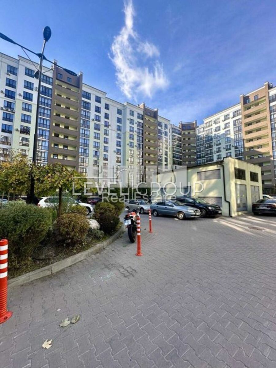 Радистів вул., 34к1