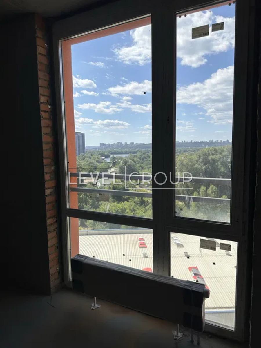 Дніпровська набережна, 20б