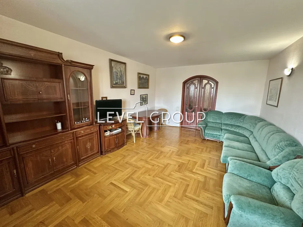 Borys Gmyri St., 1-2