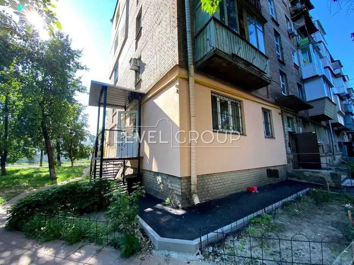 Тульчинська вул., 9А