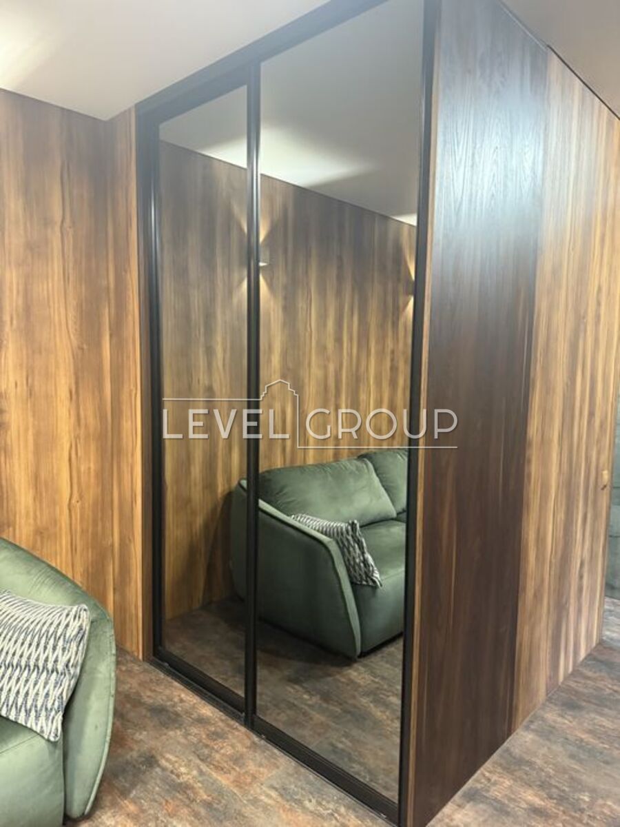 Костанайська вул., 13