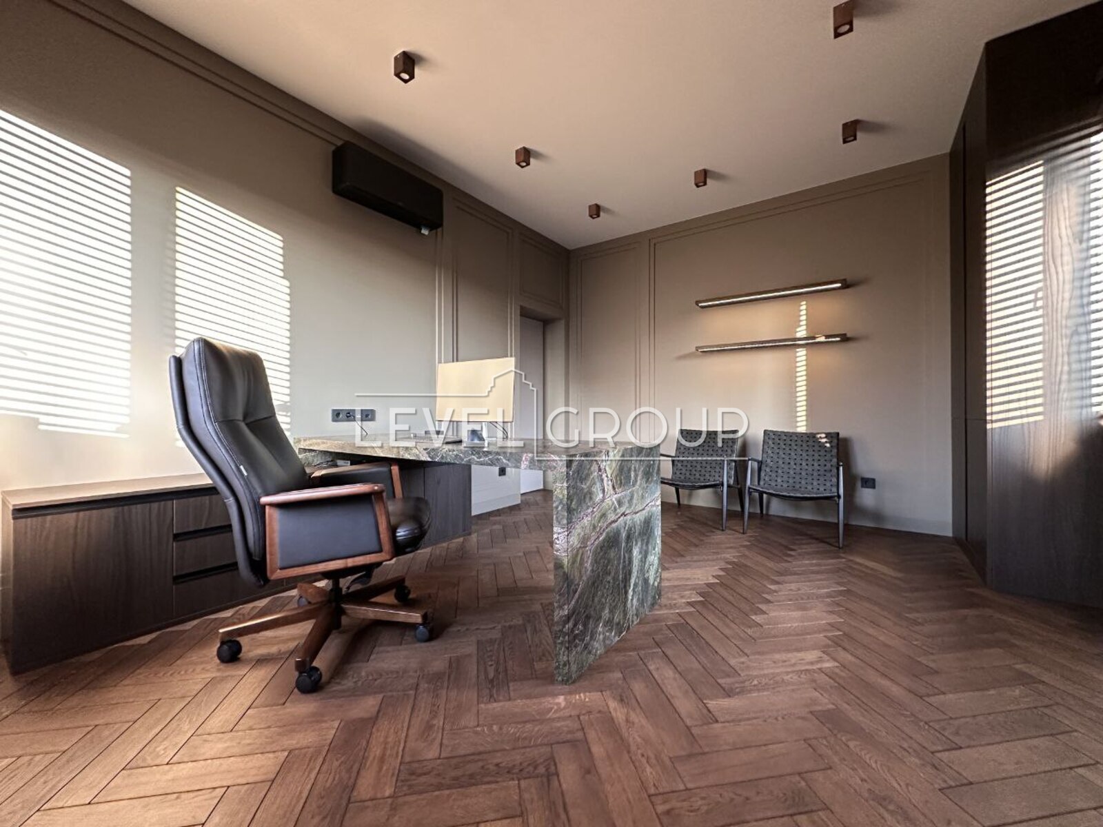 Узліссівська, 10