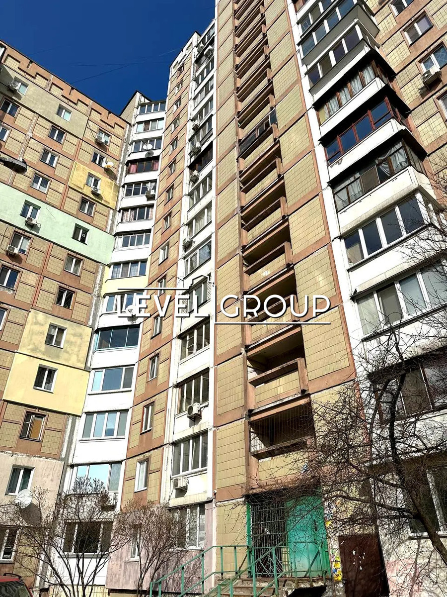 Академіка Палладіна просп., 13