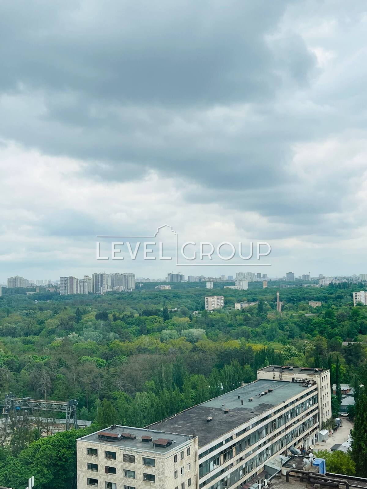 Viktor Nekrasov St. (Pivnichno-Syretska), 10