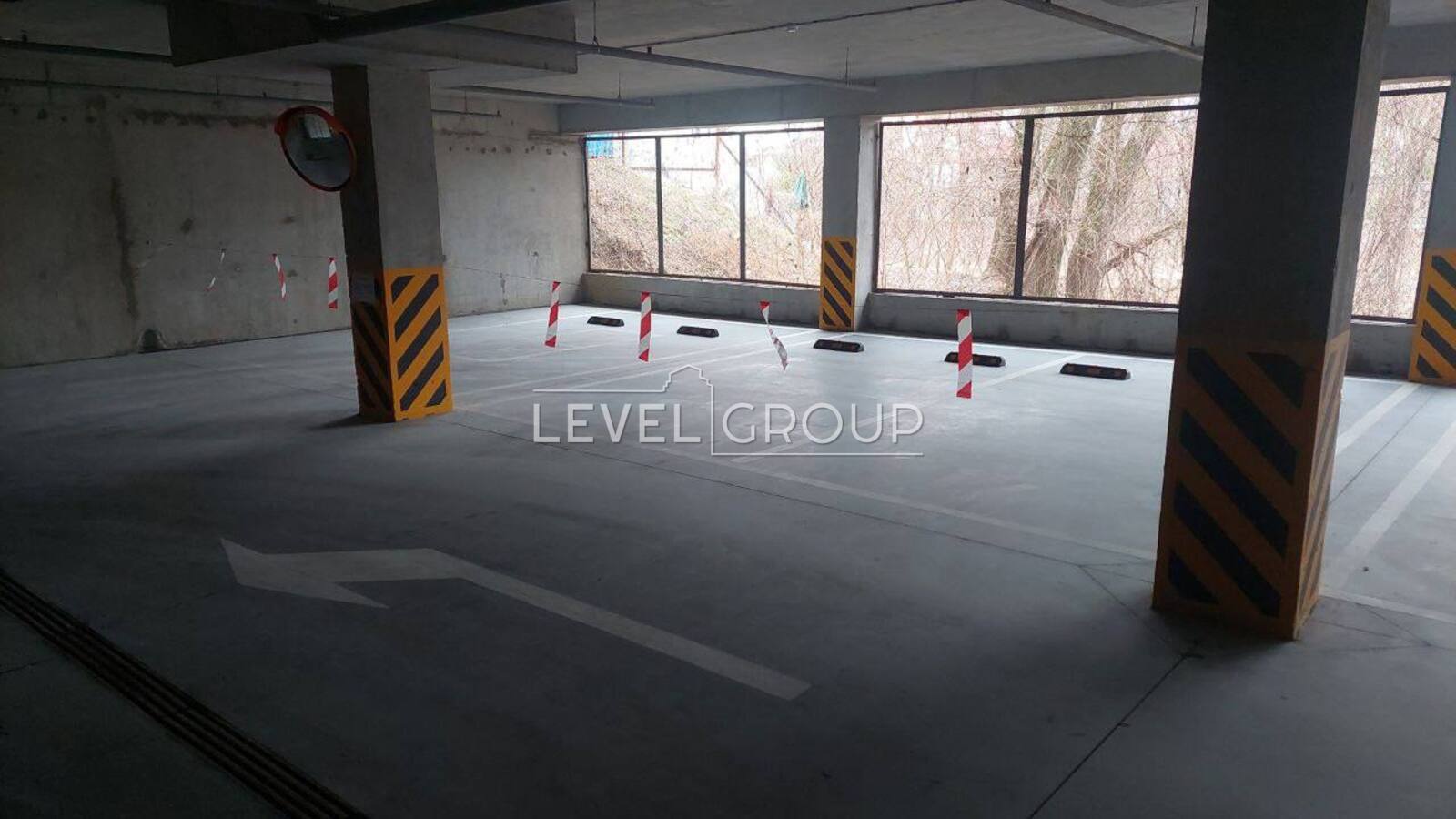 Дубищанська вул., 8