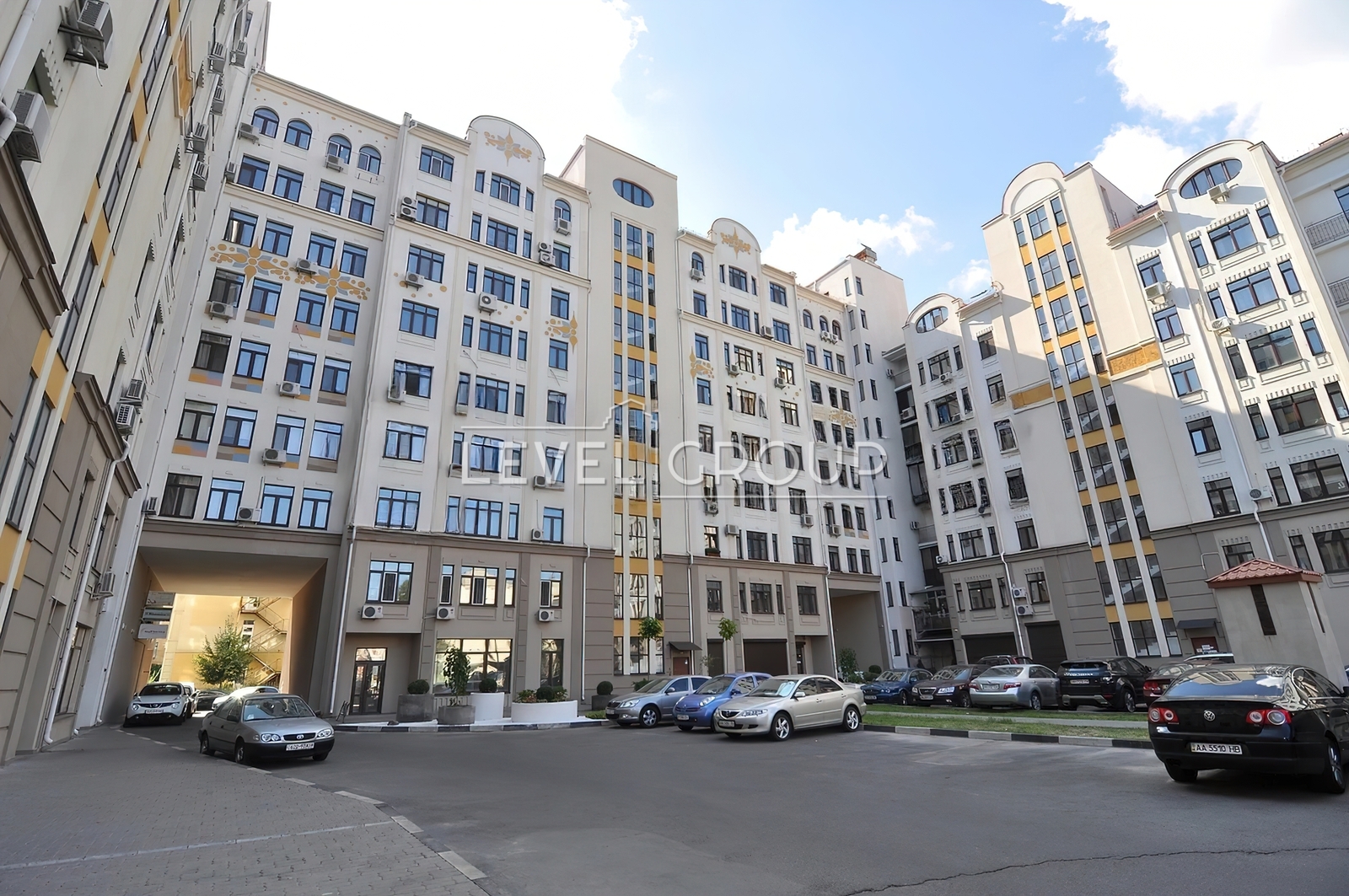 Щекавицька вул., 30/39