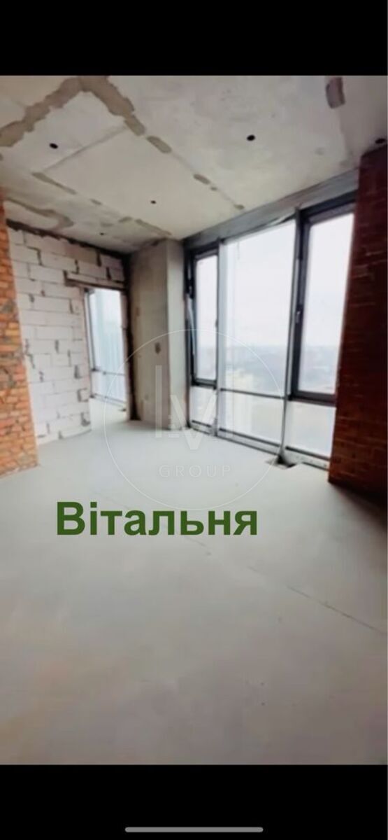 Академіка Заболотного вул., 1